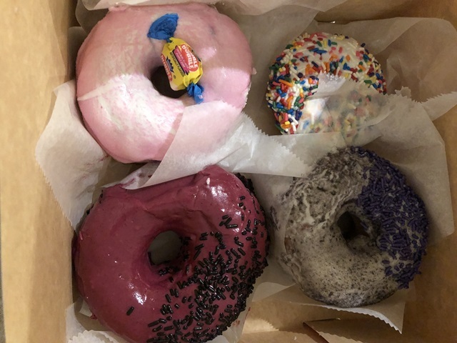 Voodoo Doughnutのドーナツを撮影。