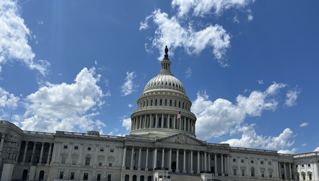 アメリカの国会議事堂の外観写真